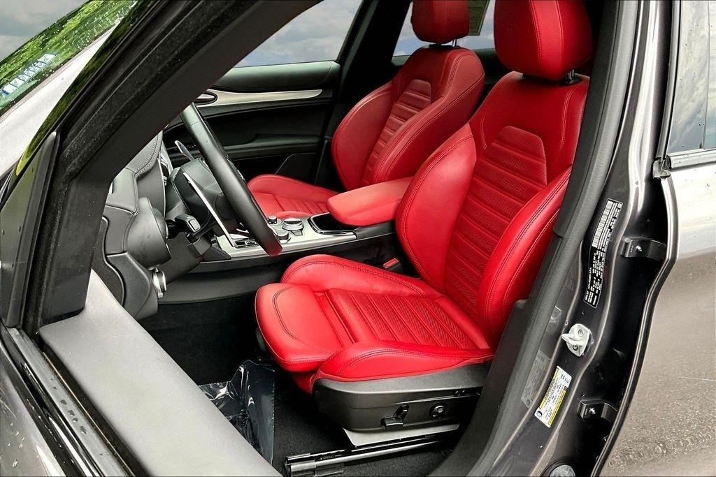 Alfa Romeo Stelvio Veloce AWD 2024