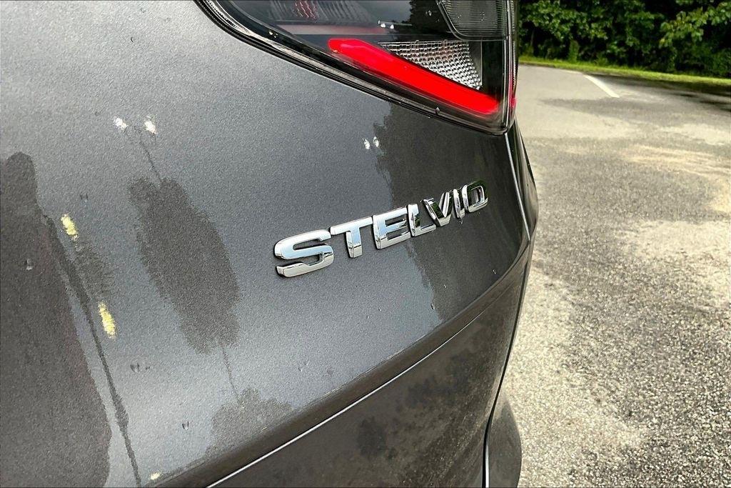Alfa Romeo Stelvio Veloce AWD 2024