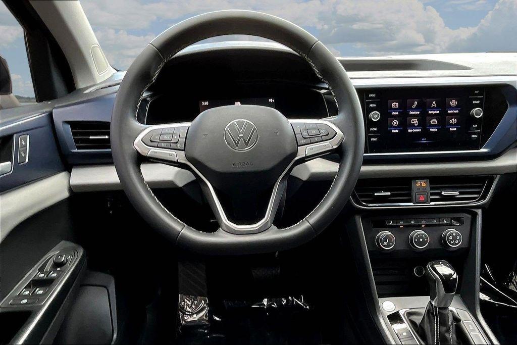 Volkswagen Taos SE FWD 2022