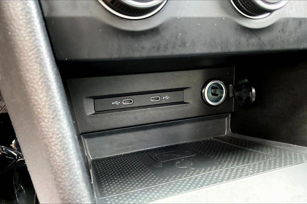 Volkswagen Taos SE FWD 2022
