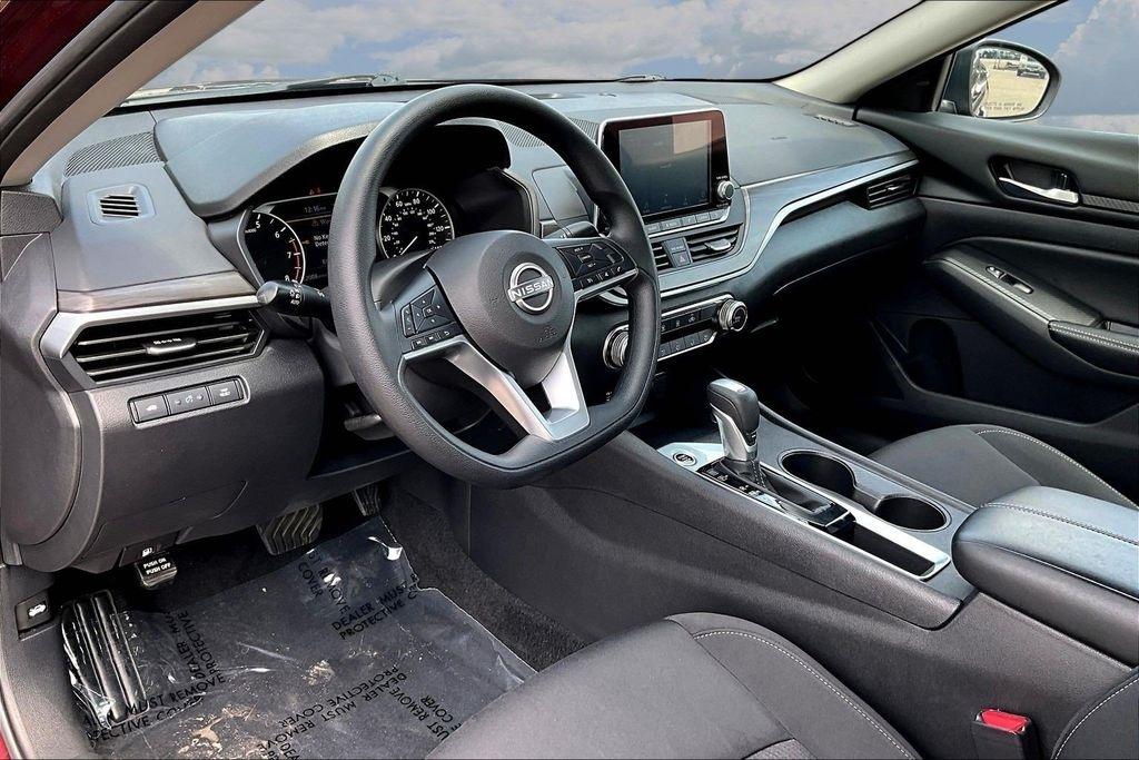 Nissan Altima SV FWD 2025