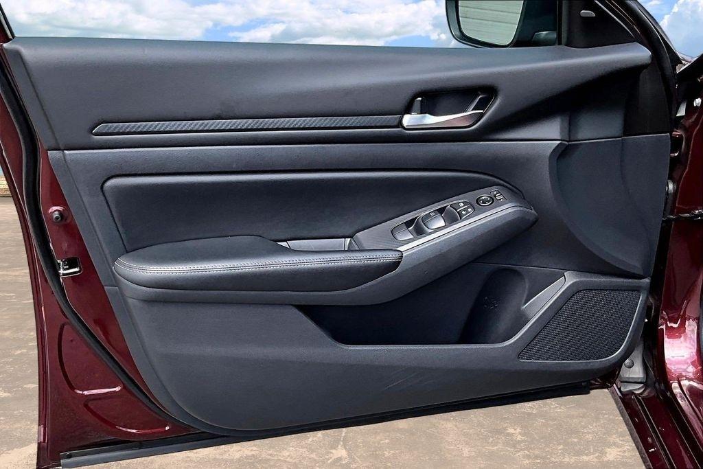 Nissan Altima SV FWD 2025