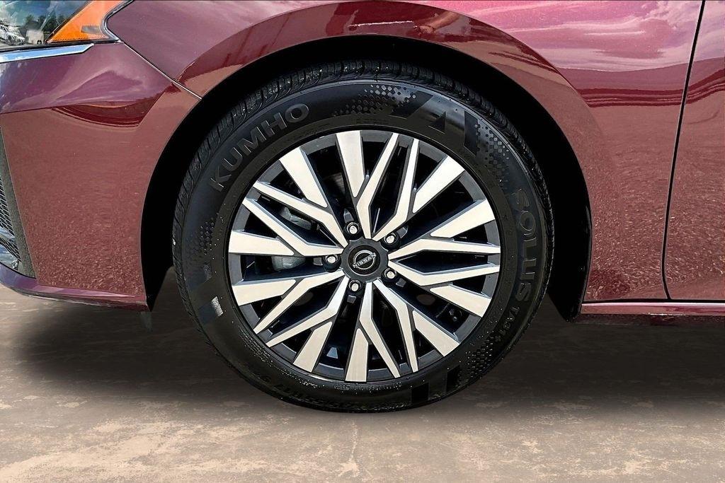 Nissan Altima SV FWD 2025