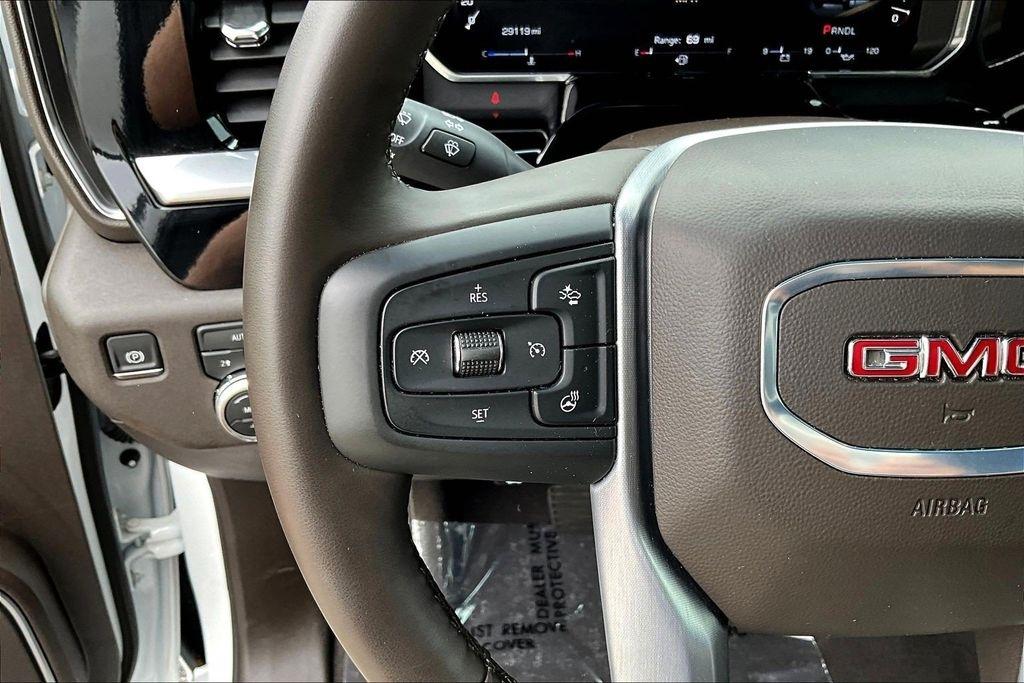 GMC Sierra 1500 4WD Crew Cab 147" SLT 2026