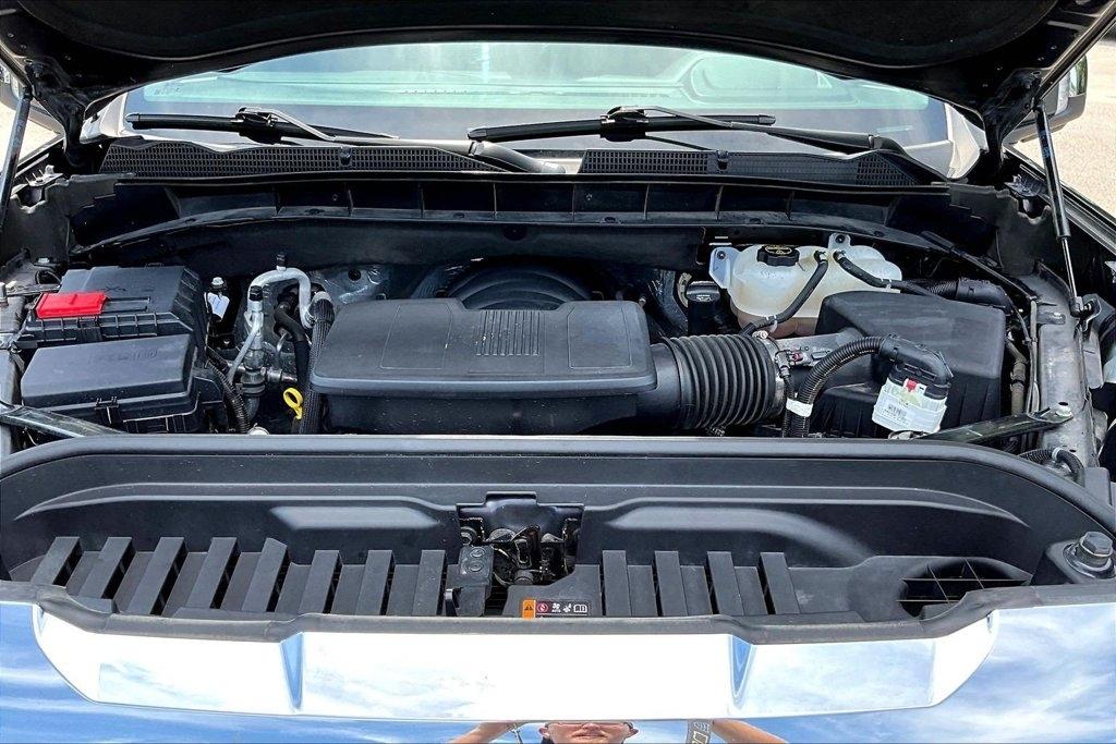 GMC Sierra 1500 4WD Crew Cab 147" SLT 2025