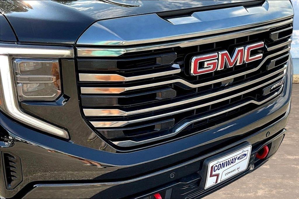 GMC Sierra 1500 4WD Crew Cab 147" AT4 2023