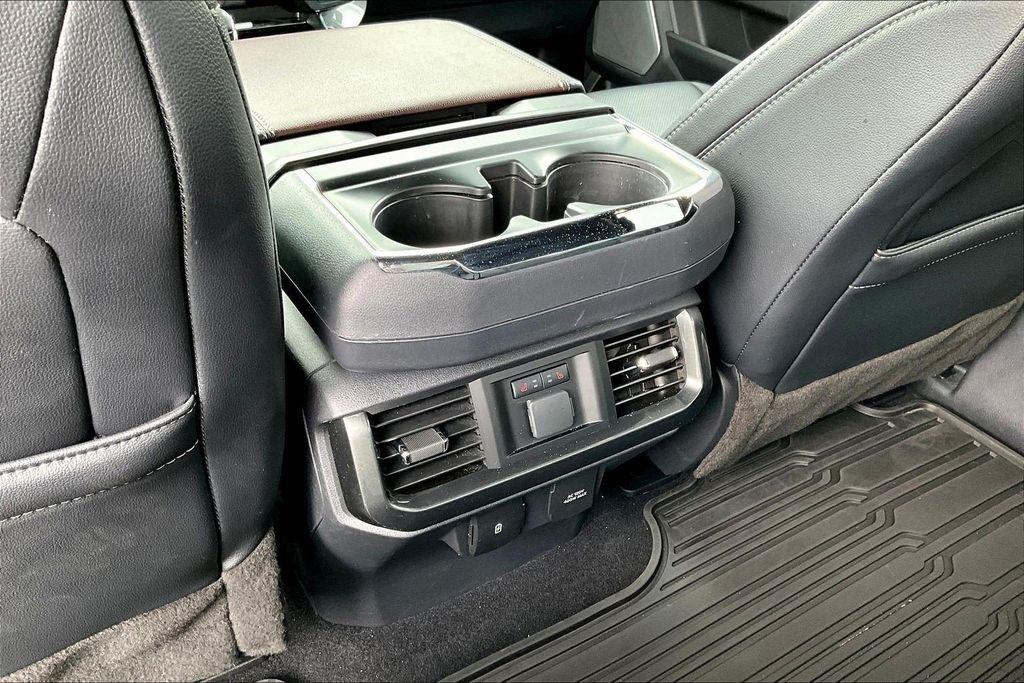 Ford F-150 Lariat 4WD SuperCrew 5.5' Box 2023