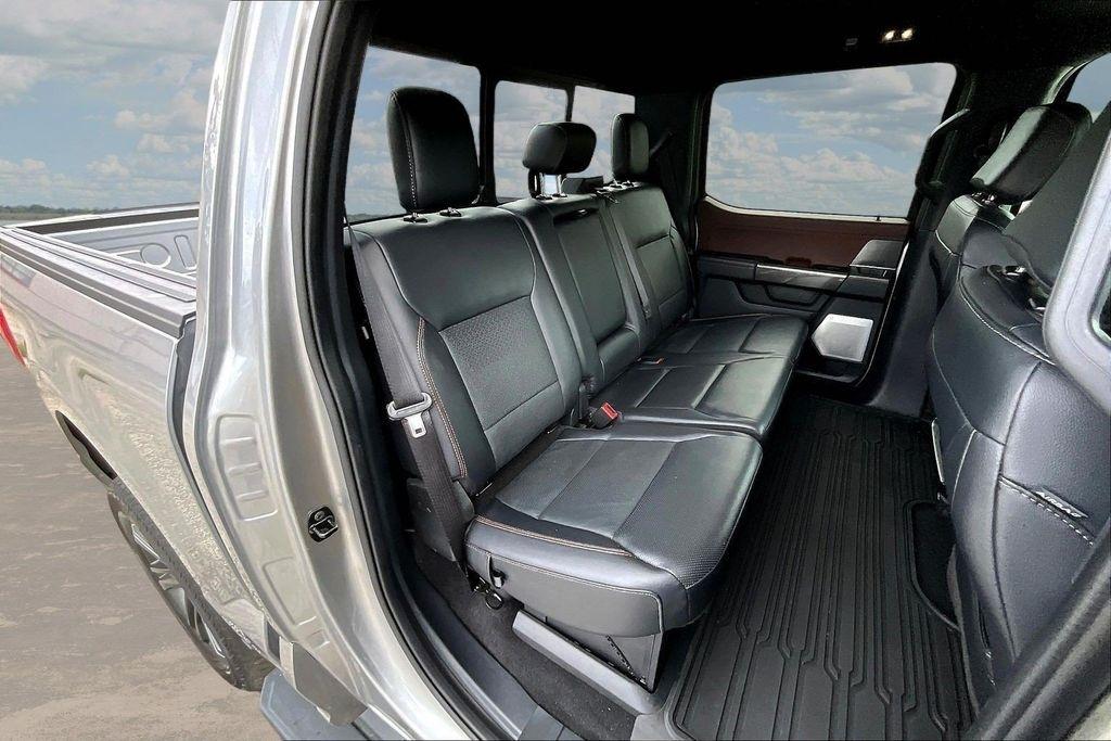 Ford F-150 Lariat 4WD SuperCrew 5.5' Box 2023