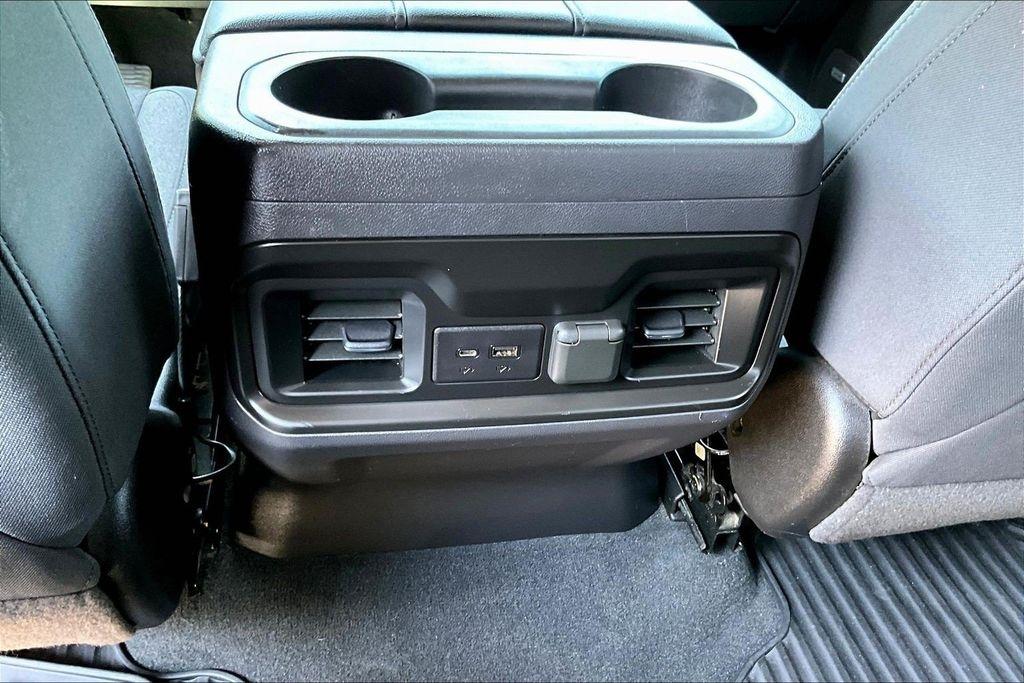 Chevrolet Silverado 1500 4WD Crew Cab 147" RST 2020