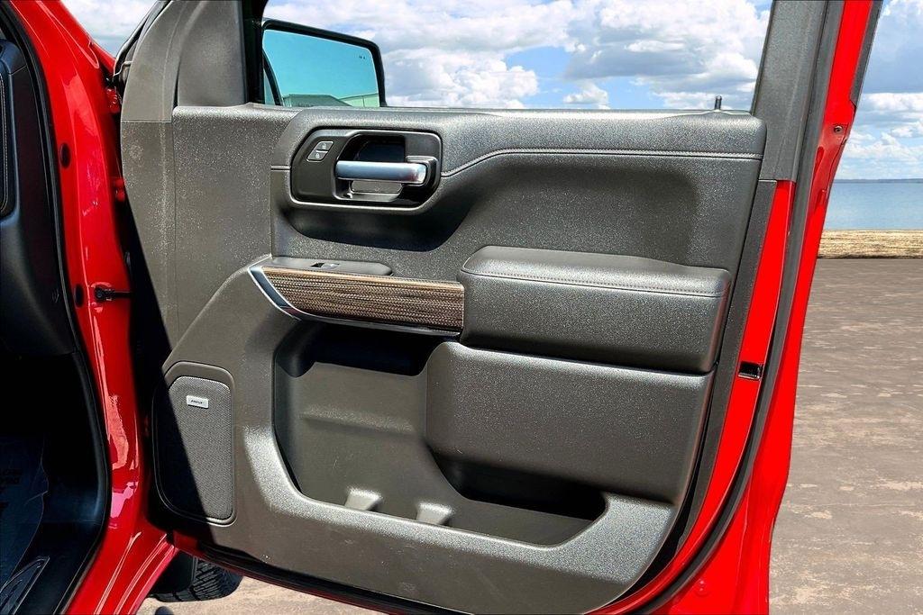 Chevrolet Silverado 1500 4WD Crew Cab 147" RST 2020