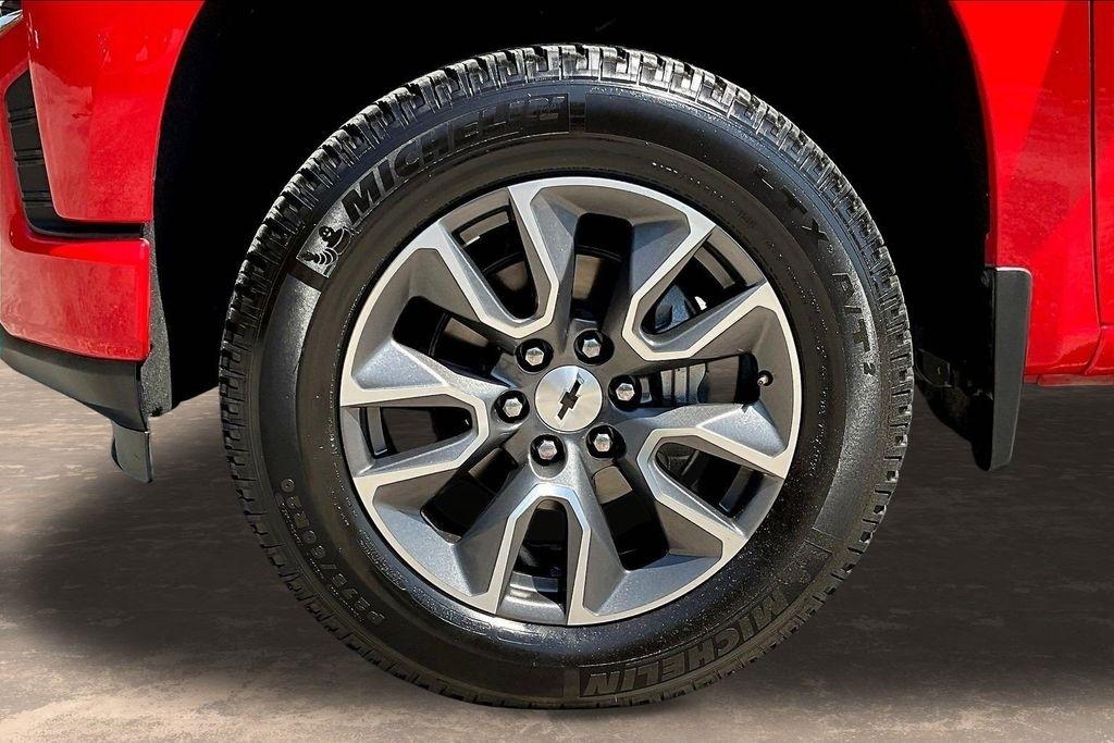 Chevrolet Silverado 1500 4WD Crew Cab 147" RST 2020