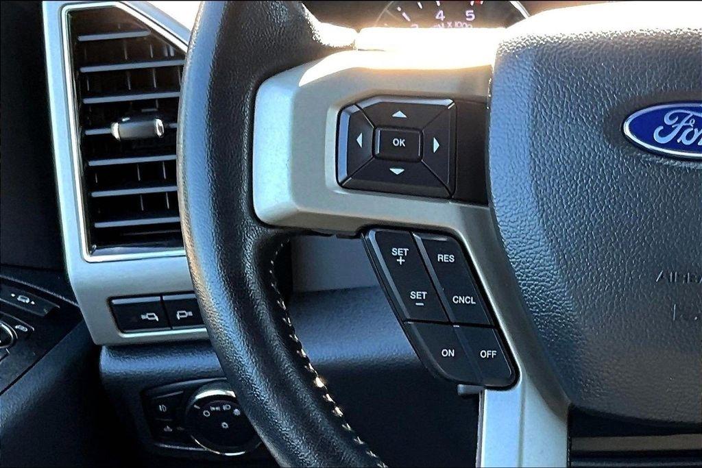 Ford F-250 SD Lariat 4WD Crew Cab 8' Box 2022