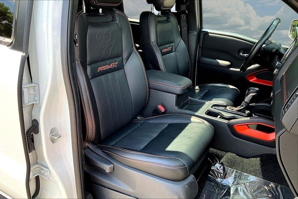 Nissan Frontier Crew Cab 4x4 PRO-4X Auto *Ltd Avail* 2023