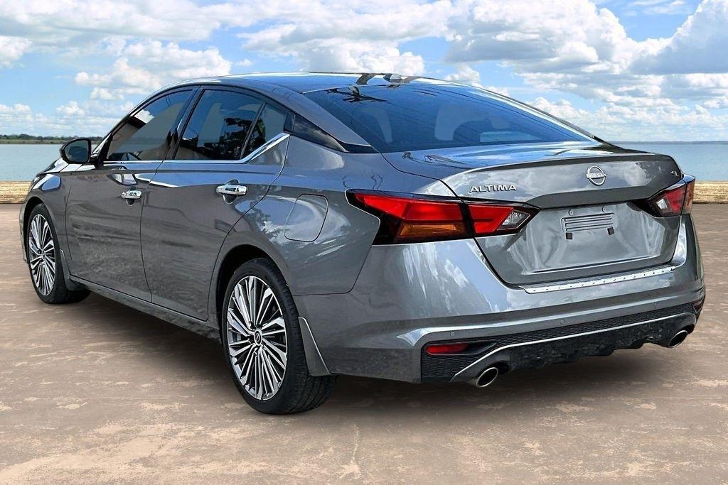Nissan Altima 2.5 SL Sedan 2023