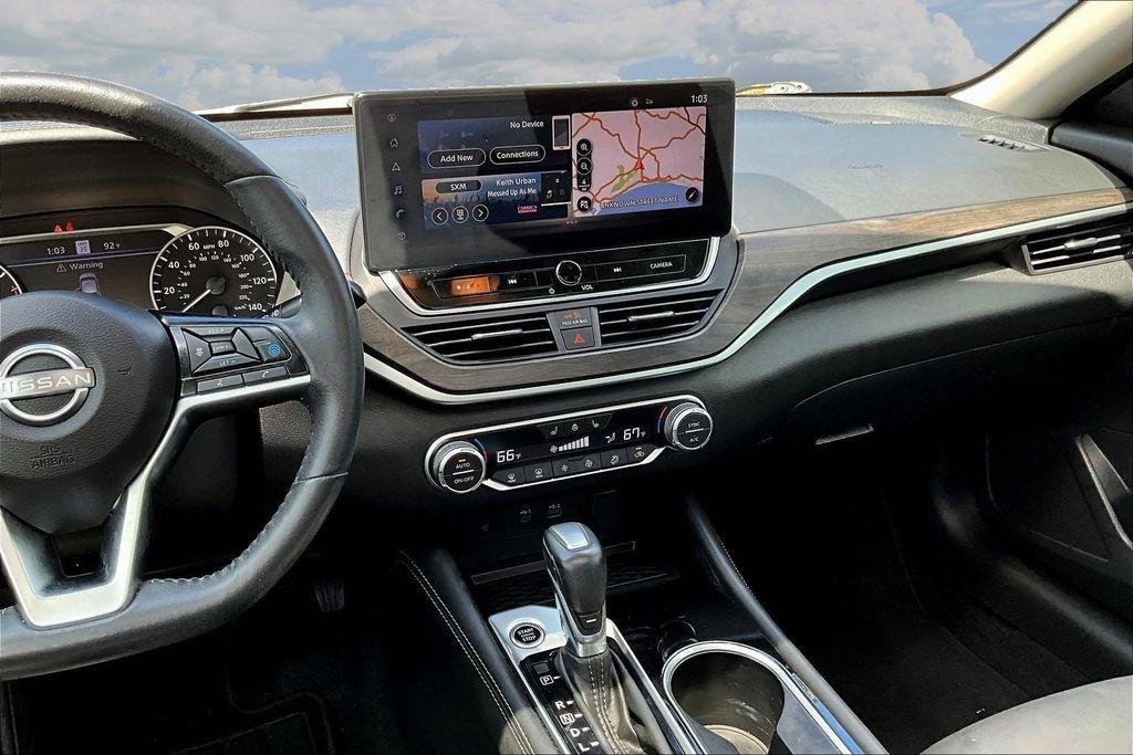 Nissan Altima 2.5 SL Sedan 2023