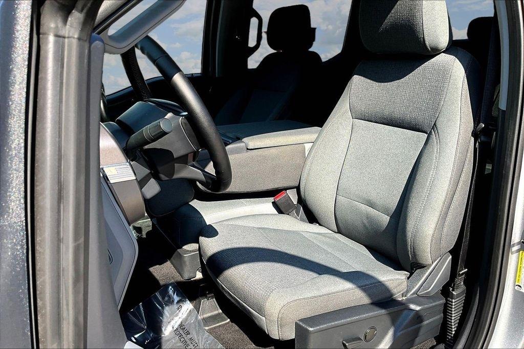 Ford F-150 XLT 4WD SuperCrew 5.5' Box 2025