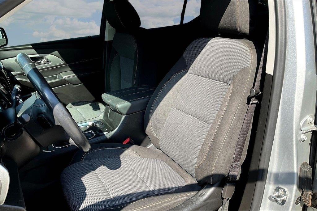 Chevrolet Traverse FWD 4dr LT Cloth w/1LT 2021