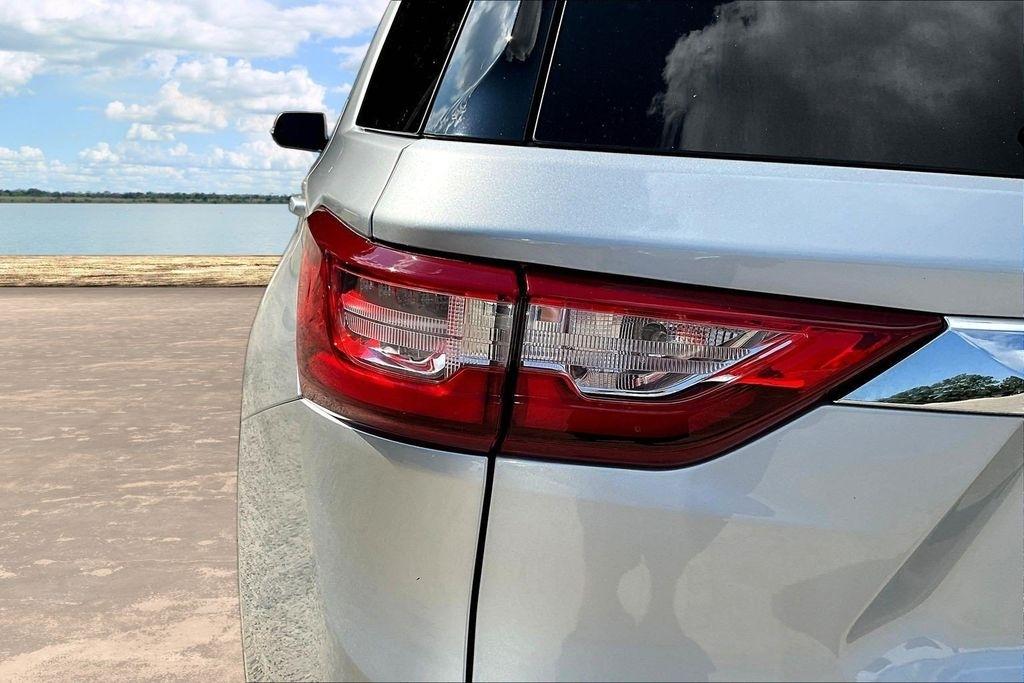 Chevrolet Traverse FWD 4dr LT Cloth w/1LT 2021