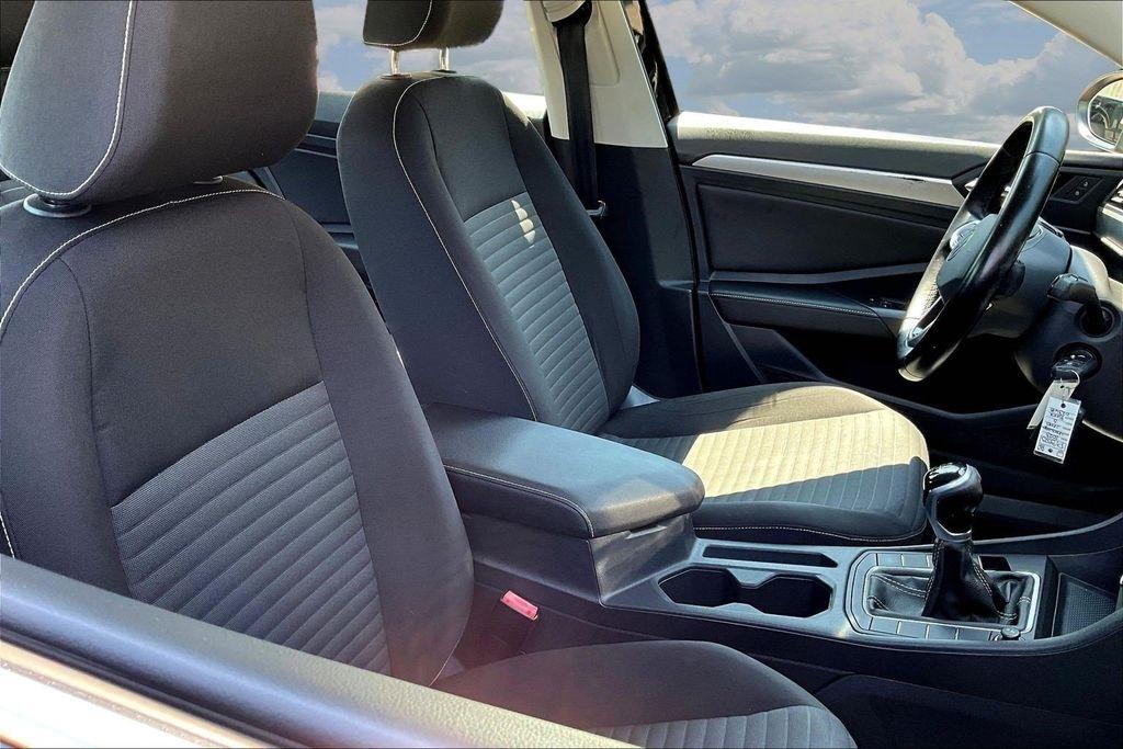 Volkswagen Jetta S Manual 2023