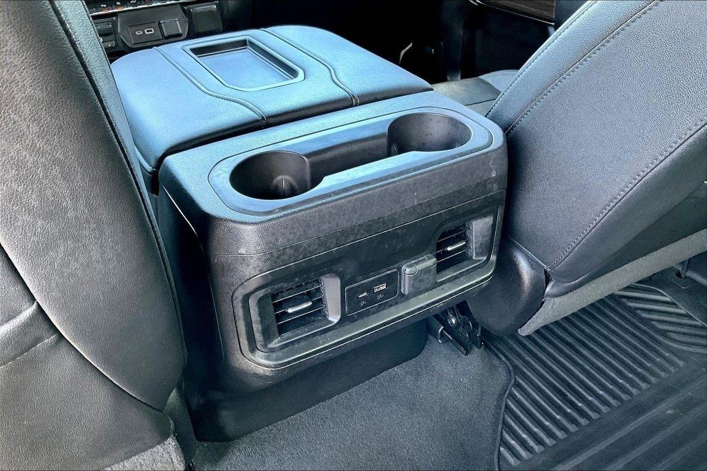 Chevrolet Silverado 1500 4WD Crew Cab 147" RST 2021