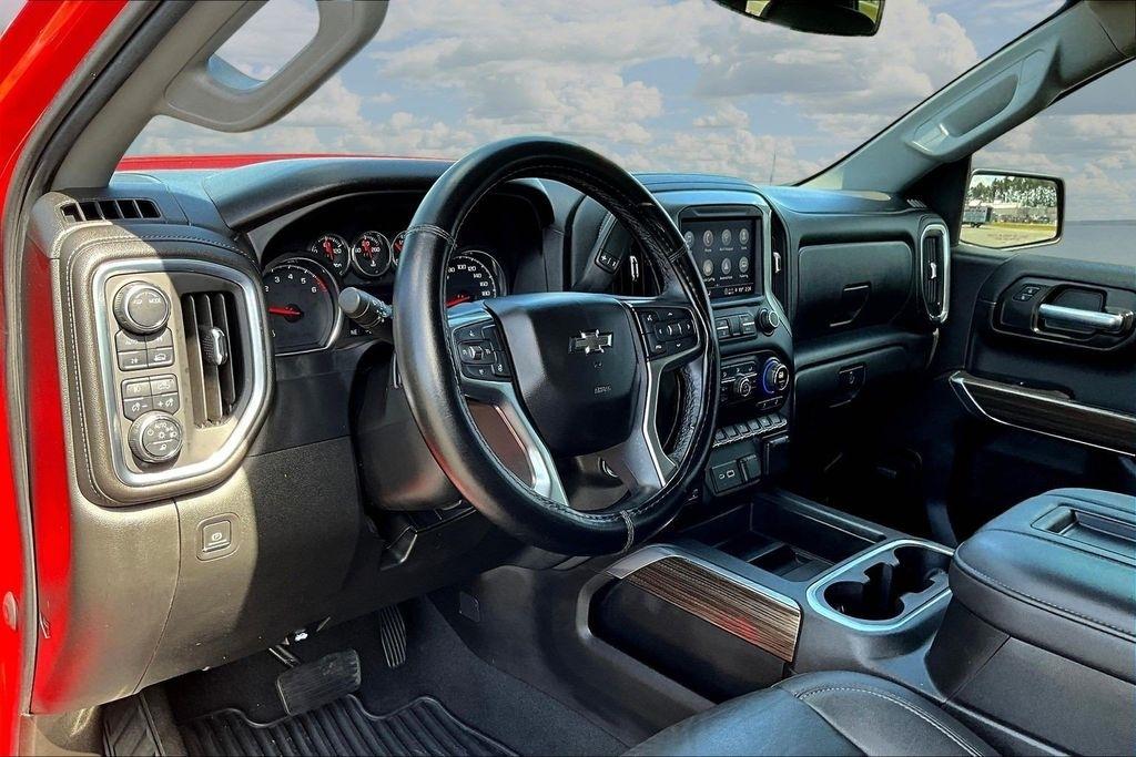 Chevrolet Silverado 1500 4WD Crew Cab 147" RST 2021