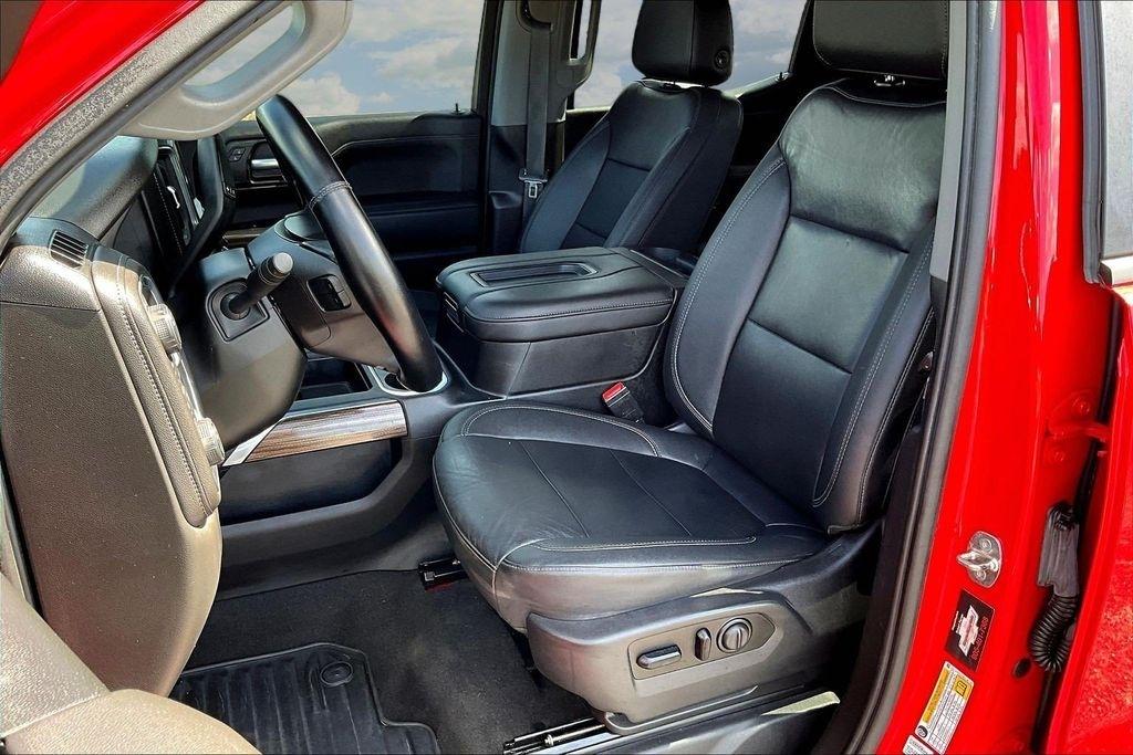 Chevrolet Silverado 1500 4WD Crew Cab 147" RST 2021