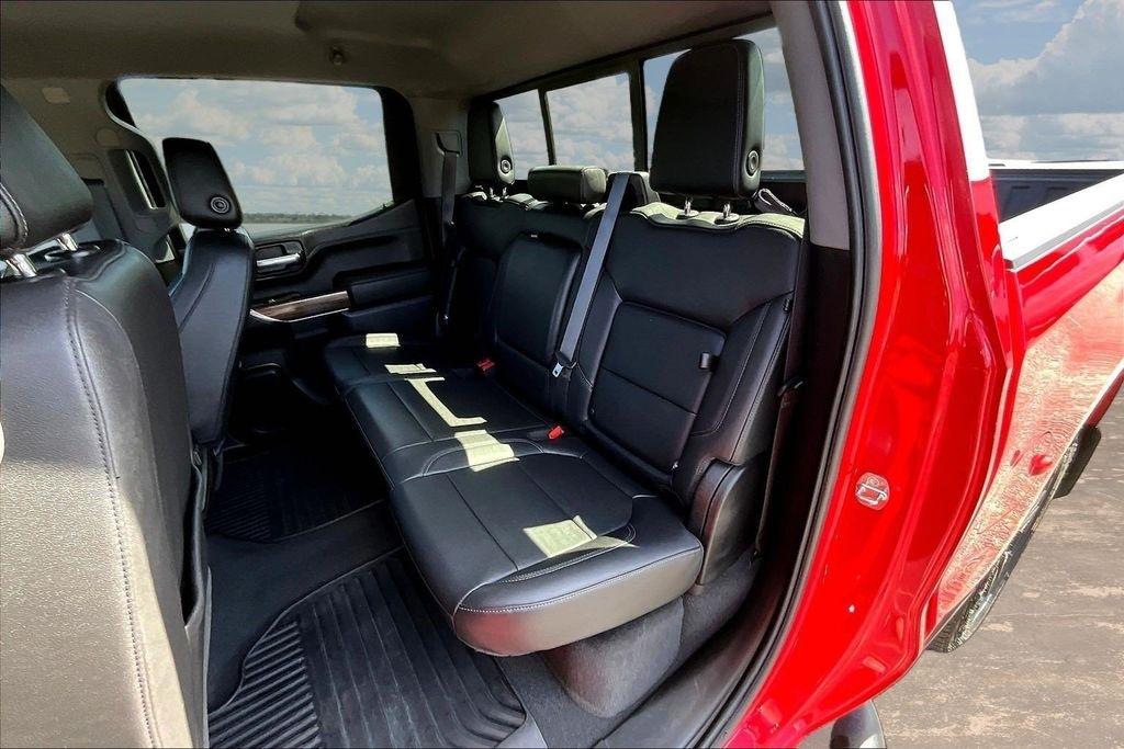 Chevrolet Silverado 1500 4WD Crew Cab 147" RST 2021