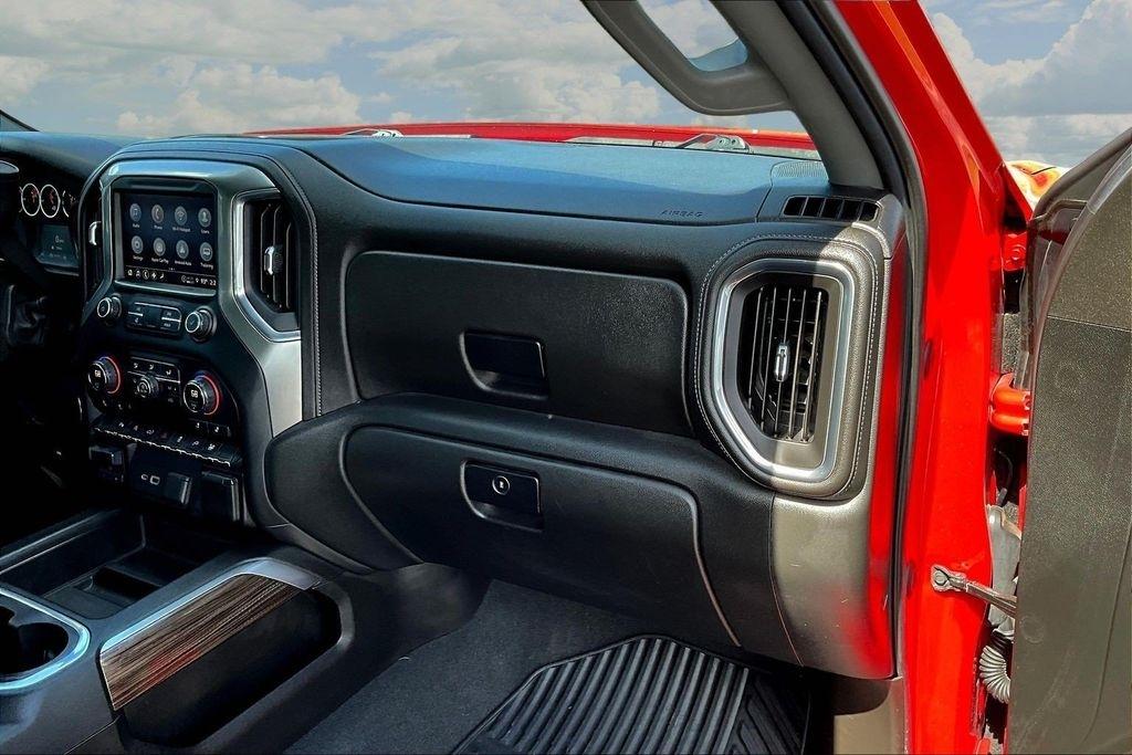 Chevrolet Silverado 1500 4WD Crew Cab 147" RST 2021