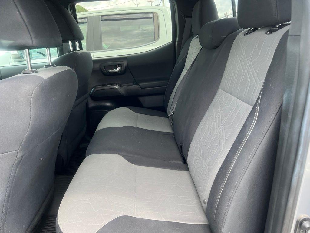 Toyota Tacoma SR5 Double Cab 5' Bed V6 AT (Natl) 2020