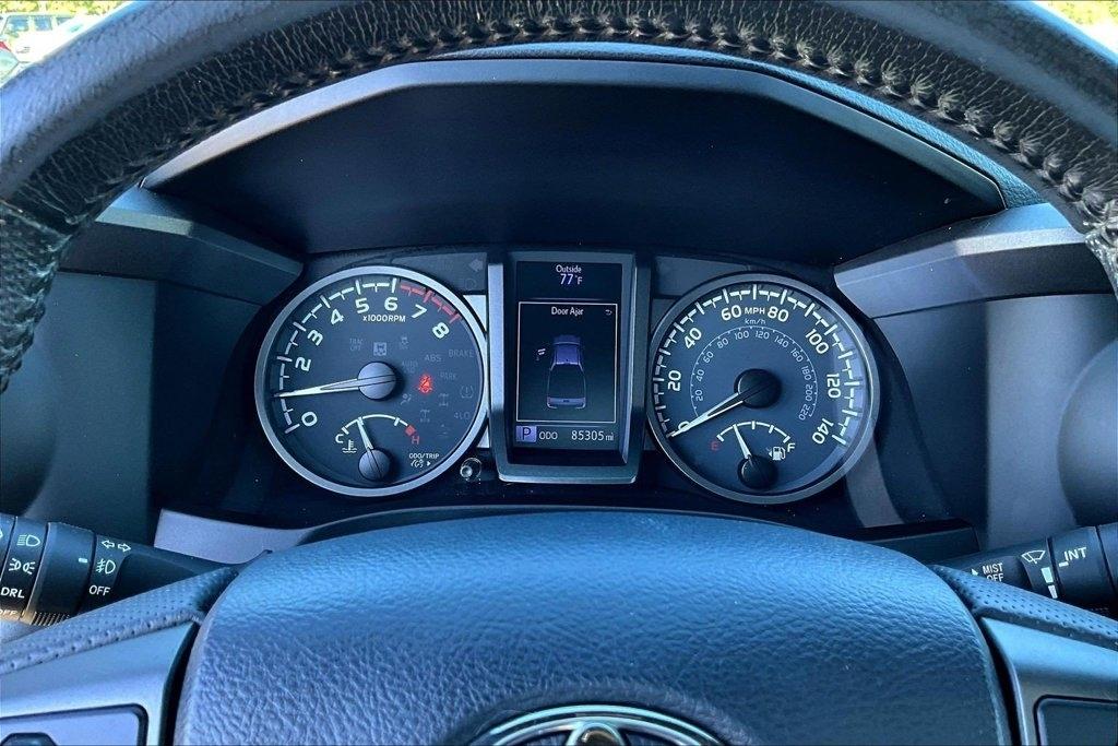 Toyota Tacoma SR5 Double Cab 5' Bed V6 AT (Natl) 2020