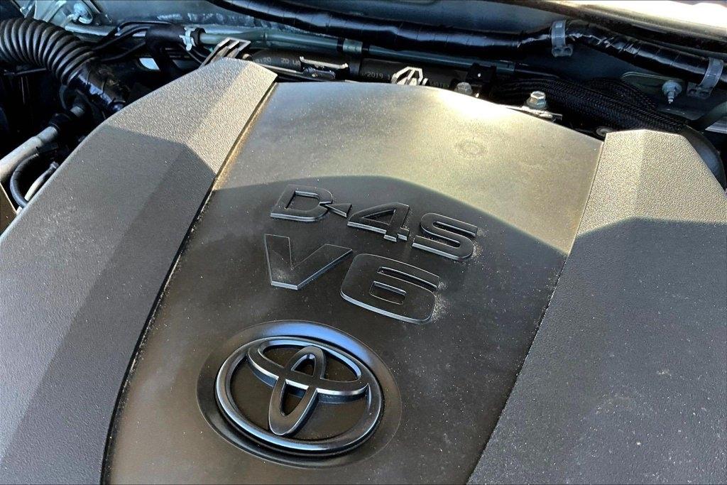 Toyota Tacoma SR5 Double Cab 5' Bed V6 AT (Natl) 2020