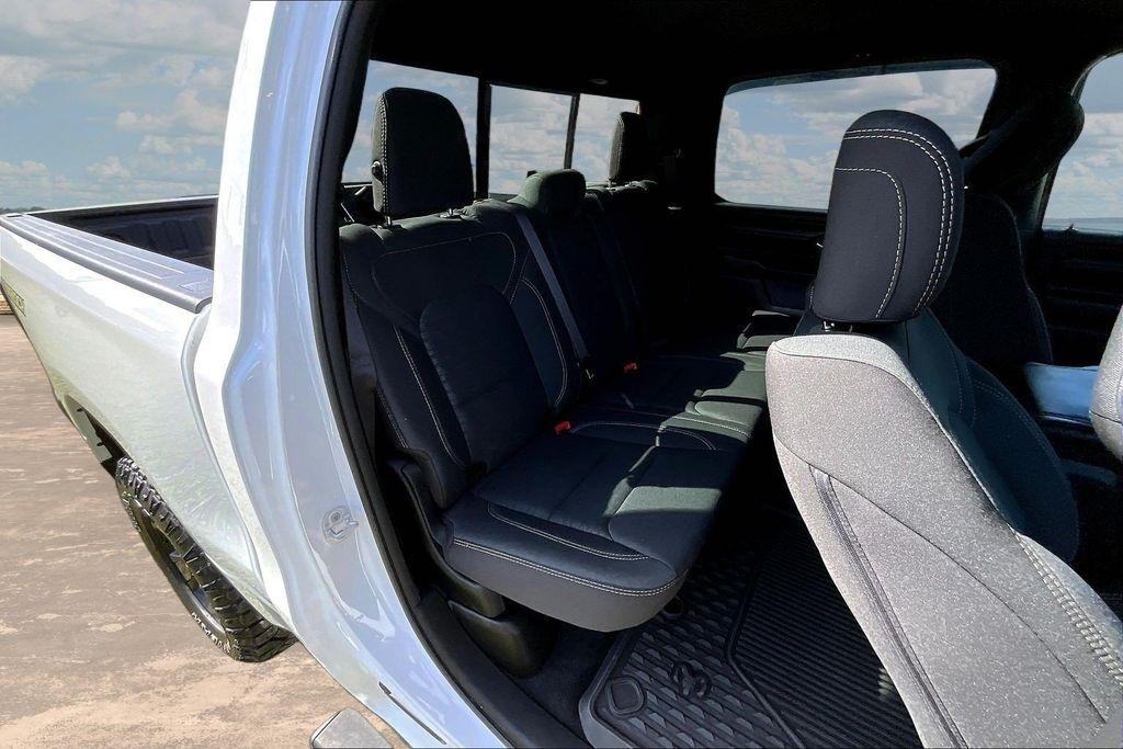 RAM 1500 Warlock 4x4 Crew Cab 5'7" Box 2025