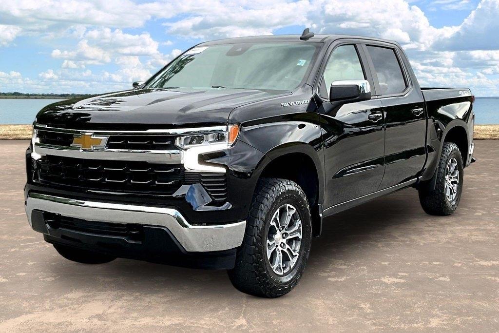 Chevrolet Silverado 1500 4WD Crew Cab 147" LT w/1LT 2026