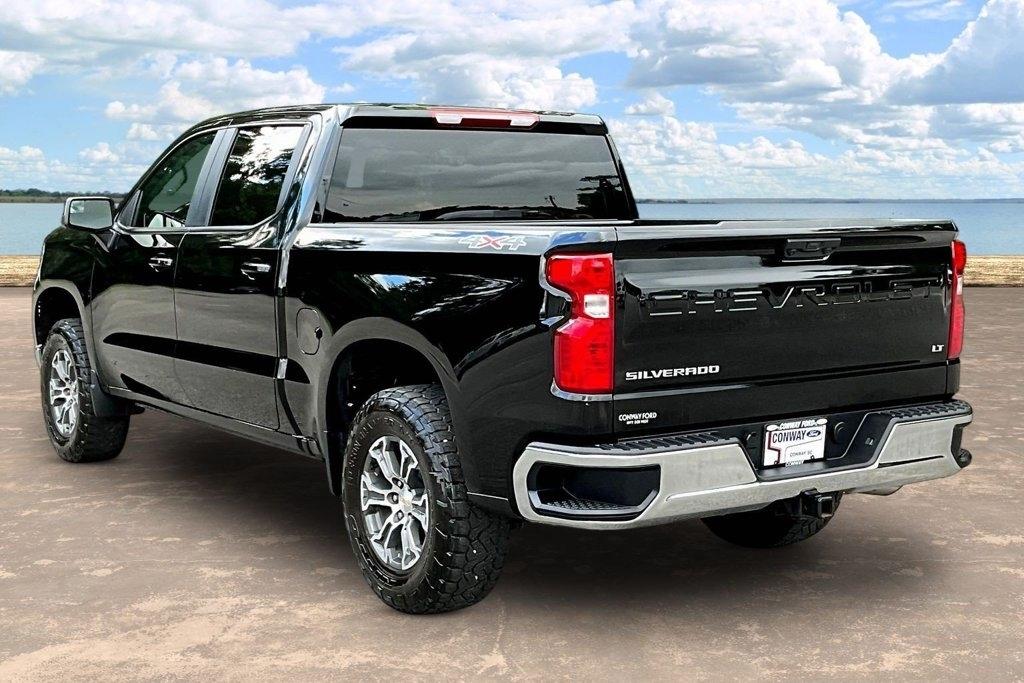 Chevrolet Silverado 1500 4WD Crew Cab 147" LT w/1LT 2026