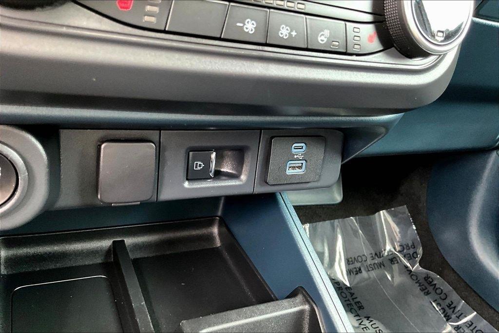 Ford Maverick Lariat AWD SuperCrew 2023