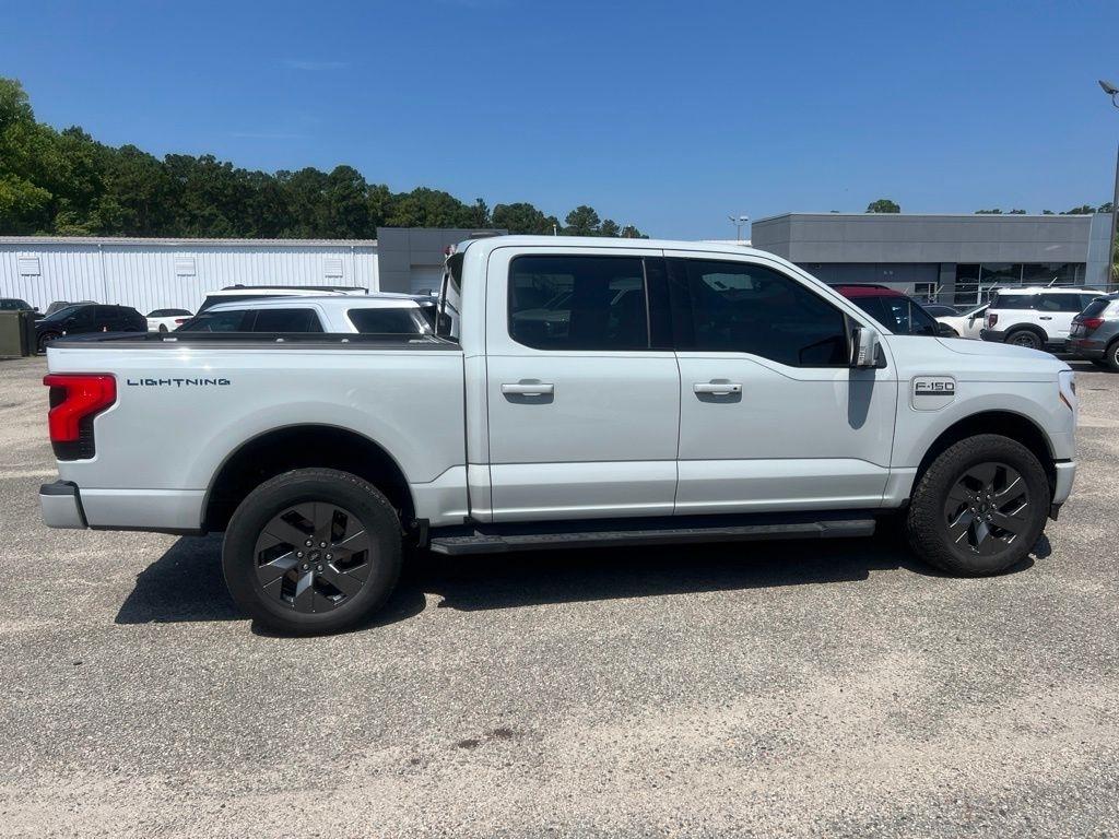 Ford F-150 Lightning LARIAT 4WD SuperCrew 5.5' Box 2023