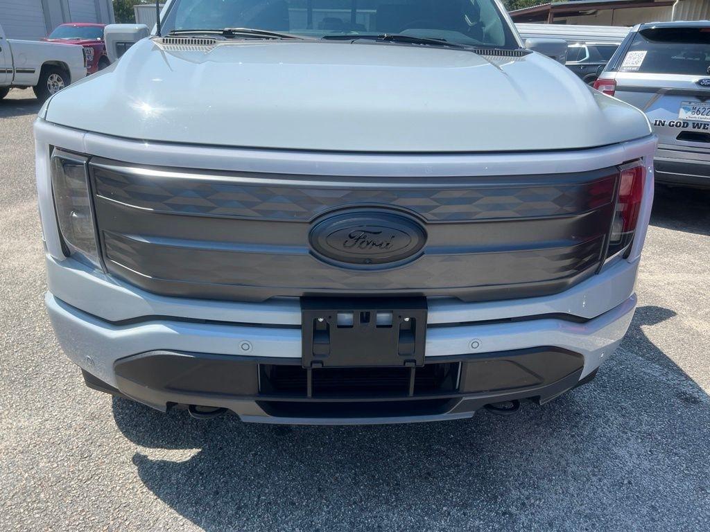 Ford F-150 Lightning LARIAT 4WD SuperCrew 5.5' Box 2023