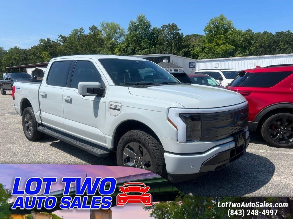 Ford F-150 Lightning LARIAT 4WD SuperCrew 5.5' Box 2023