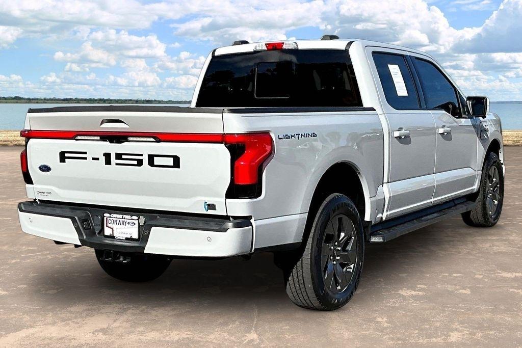 Ford F-150 Lightning LARIAT 4WD SuperCrew 5.5' Box 2023