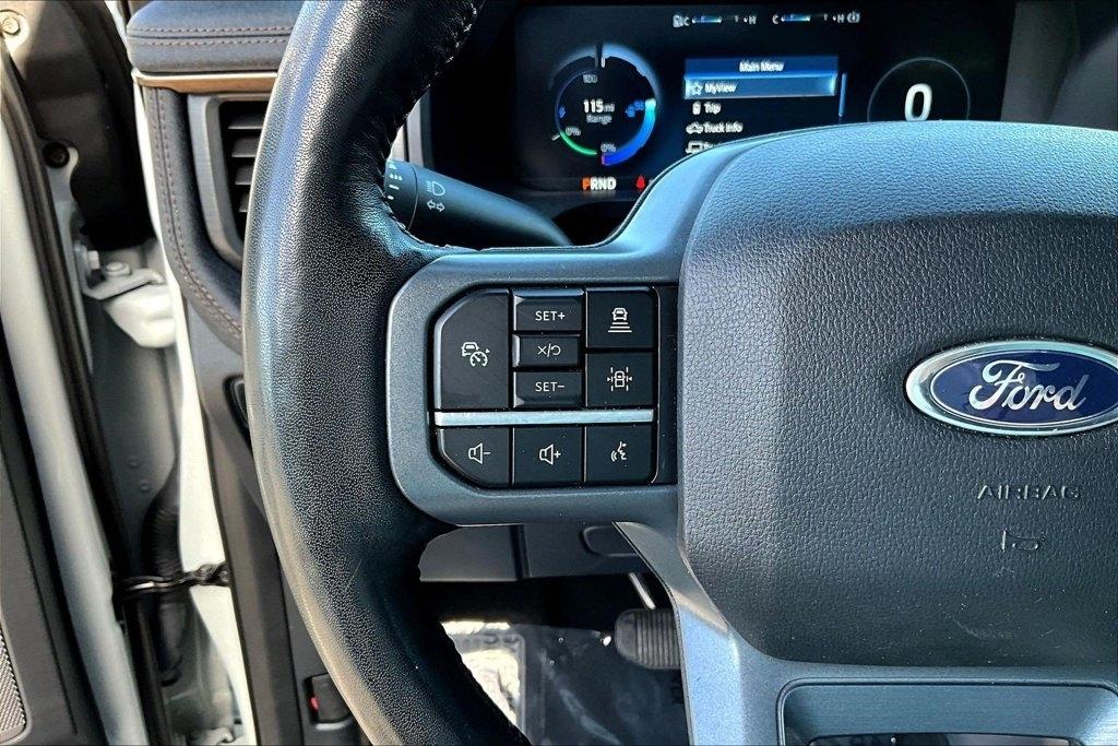 Ford F-150 Lightning LARIAT 4WD SuperCrew 5.5' Box 2023