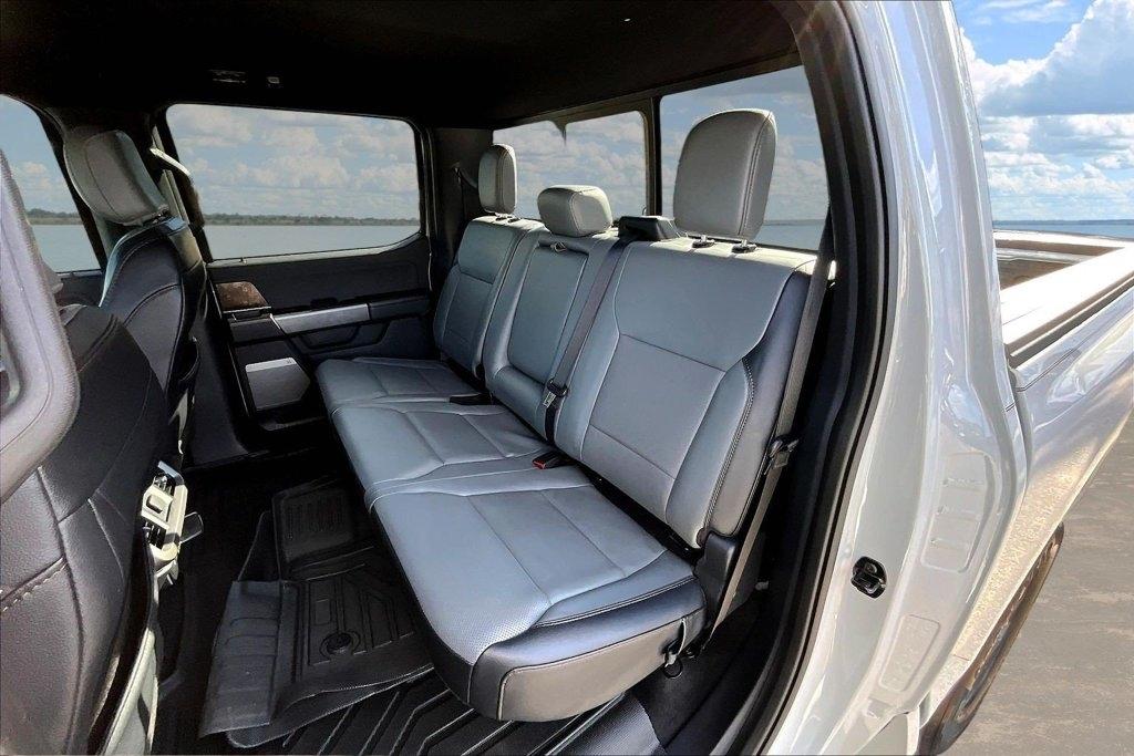 Ford F-150 Lightning LARIAT 4WD SuperCrew 5.5' Box 2023