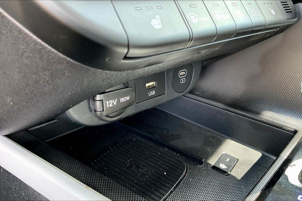 Hyundai Elantra Limited IVT 2025