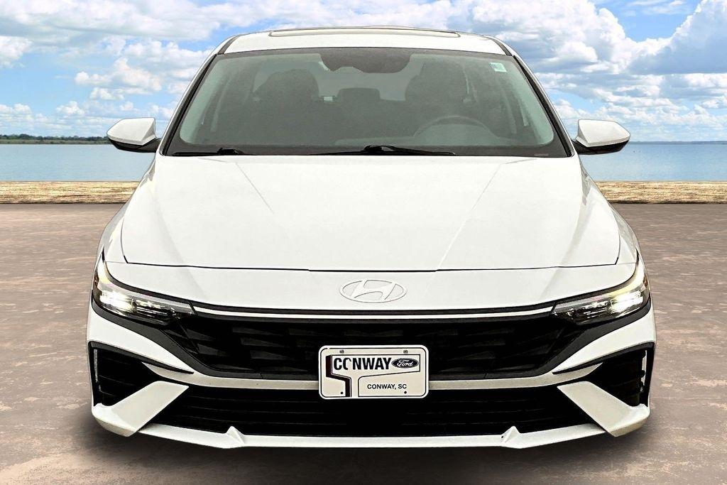 Hyundai Elantra SEL Convenience IVT 2025