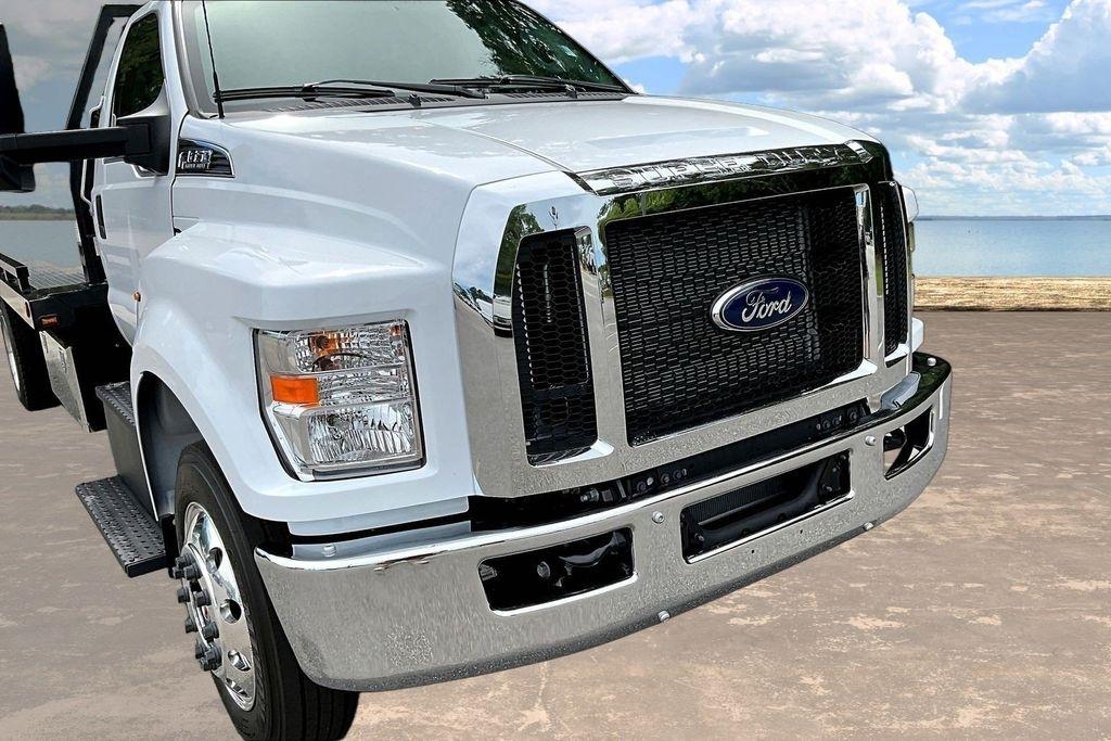Ford F-650 Straight Frame Gas Reg Cab 2027