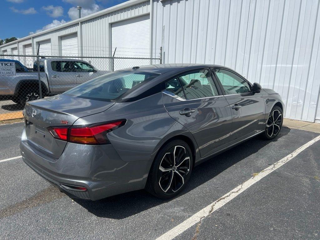 Nissan Altima SR FWD 2026