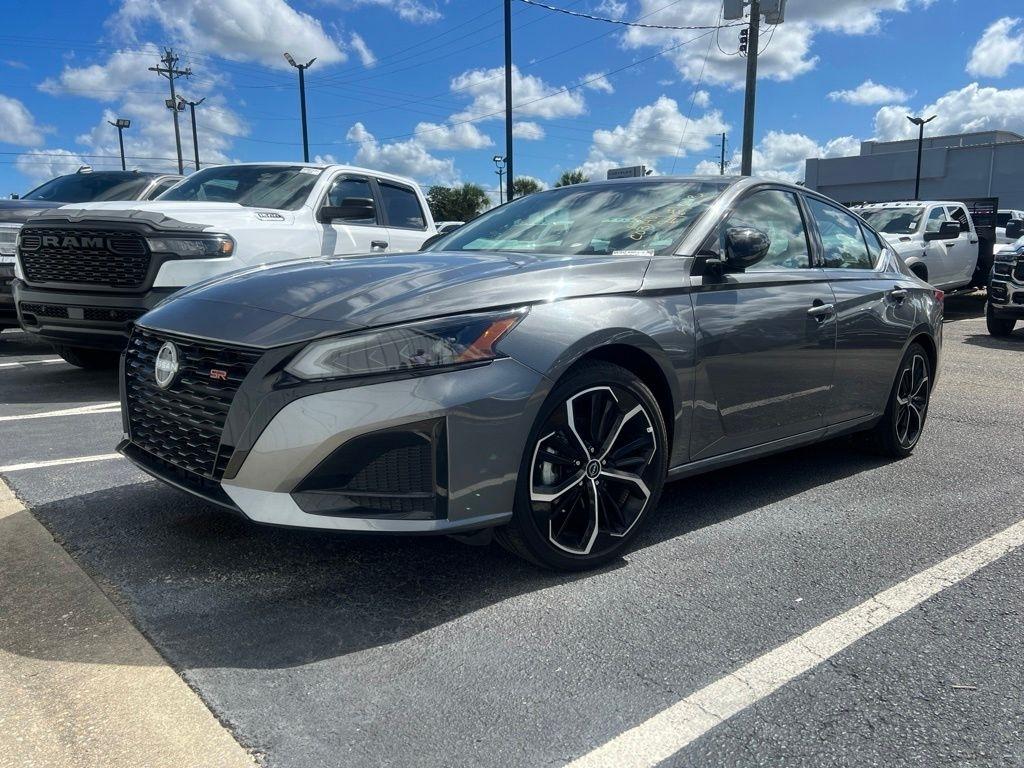 Nissan Altima SR FWD 2026