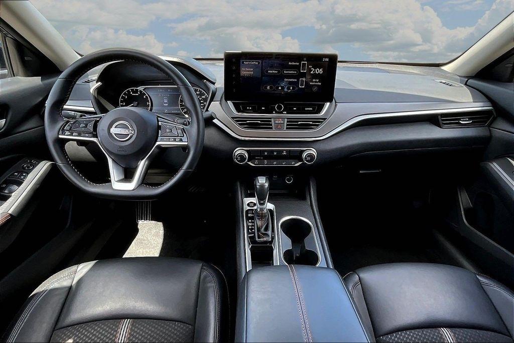 Nissan Altima SR FWD 2026