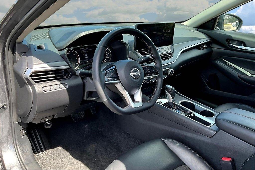Nissan Altima SR FWD 2026