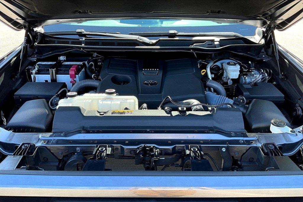 Toyota Tundra 4WD SR5 Double Cab 6.5' Bed (Natl) 2023