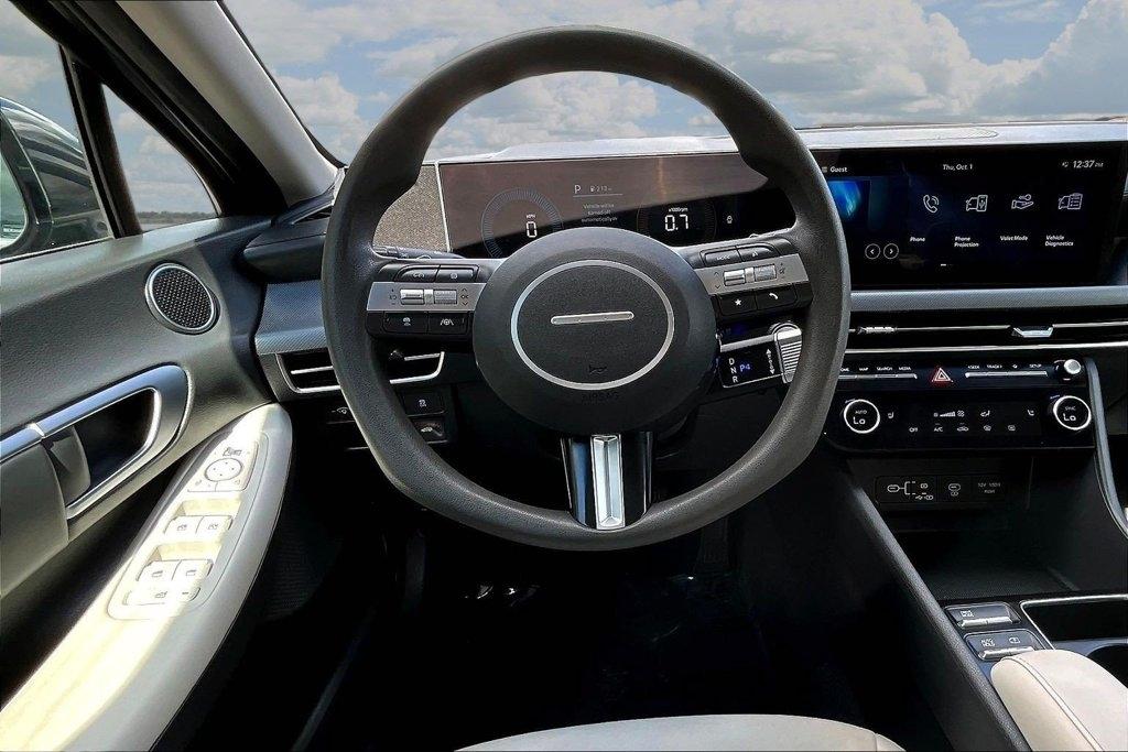Hyundai Sonata SEL FWD 2025